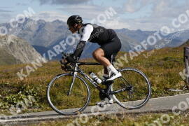 Foto #3783105 | 10-08-2023 09:59 | Passo Dello Stelvio - die Spitze BICYCLES
