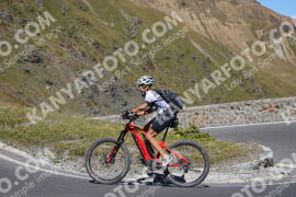 Photo #2720035 | 23-08-2022 14:47 | Passo Dello Stelvio - Prato side BICYCLES