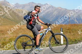 Foto #2728619 | 24-08-2022 12:00 | Passo Dello Stelvio - die Spitze BICYCLES