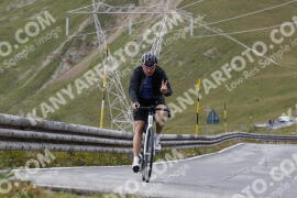 Foto #3732364 | 06-08-2023 14:32 | Passo Dello Stelvio - die Spitze BICYCLES