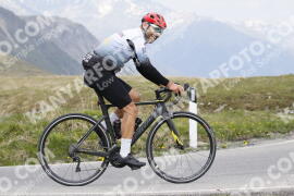 Photo #3155613 | 18-06-2023 13:05 | Passo Dello Stelvio - Peak BICYCLES