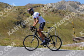 Photo #3962349 | 19-08-2023 12:20 | Passo Dello Stelvio - Peak BICYCLES