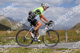 Foto #4035512 | 23-08-2023 12:14 | Passo Dello Stelvio - die Spitze BICYCLES