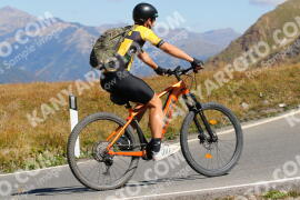 Photo #2736441 | 25-08-2022 11:43 | Passo Dello Stelvio - Peak BICYCLES