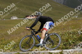 Foto #3693893 | 02-08-2023 10:50 | Passo Dello Stelvio - die Spitze BICYCLES