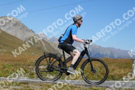 Photo #4164165 | 05-09-2023 12:46 | Passo Dello Stelvio - Peak BICYCLES