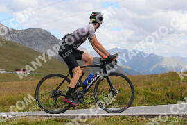 Photo #3931981 | 18-08-2023 10:55 | Passo Dello Stelvio - Peak BICYCLES