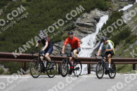Photo #3191006 | 22-06-2023 11:17 | Passo Dello Stelvio - Waterfall curve BICYCLES