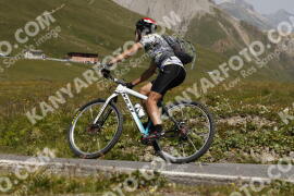 Photo #3529797 | 18-07-2023 12:35 | Passo Dello Stelvio - Peak BICYCLES