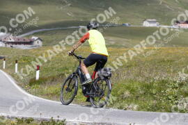 Foto #3511575 | 17-07-2023 12:27 | Passo Dello Stelvio - die Spitze BICYCLES