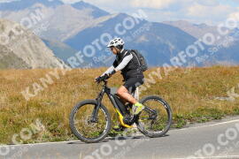 Photo #2754434 | 26-08-2022 12:59 | Passo Dello Stelvio - Peak BICYCLES