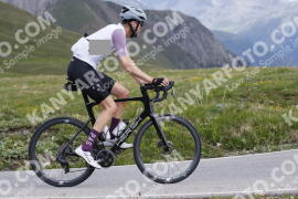 Photo #3310385 | 02-07-2023 10:10 | Passo Dello Stelvio - Peak BICYCLES