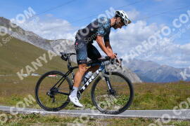 Foto #3854668 | 13-08-2023 12:25 | Passo Dello Stelvio - die Spitze BICYCLES