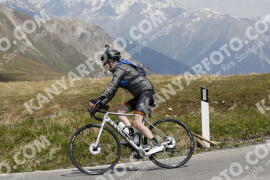 Photo #3125121 | 17-06-2023 12:10 | Passo Dello Stelvio - Peak BICYCLES