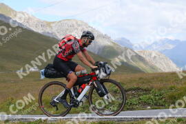 Photo #3932084 | 18-08-2023 11:01 | Passo Dello Stelvio - Peak BICYCLES