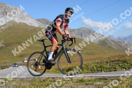 Photo #3910278 | 16-08-2023 10:13 | Passo Dello Stelvio - Peak BICYCLES