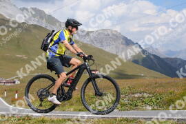 Photo #3894737 | 15-08-2023 11:19 | Passo Dello Stelvio - Peak BICYCLES