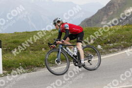 Photo #3253525 | 27-06-2023 12:28 | Passo Dello Stelvio - Peak BICYCLES