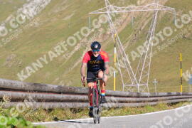 Photo #4015865 | 22-08-2023 09:47 | Passo Dello Stelvio - Peak BICYCLES