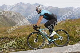 Foto #3750902 | 08-08-2023 10:17 | Passo Dello Stelvio - die Spitze BICYCLES