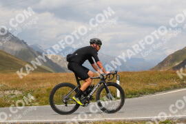 Photo #2680378 | 17-08-2022 13:36 | Passo Dello Stelvio - Peak BICYCLES