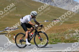 Photo #2671759 | 16-08-2022 13:43 | Passo Dello Stelvio - Peak BICYCLES