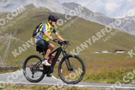 Photo #3894735 | 15-08-2023 11:19 | Passo Dello Stelvio - Peak BICYCLES