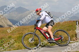 Photo #4036979 | 23-08-2023 13:12 | Passo Dello Stelvio - Peak BICYCLES