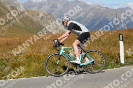 Foto #2699572 | 21-08-2022 13:12 | Passo Dello Stelvio - die Spitze BICYCLES