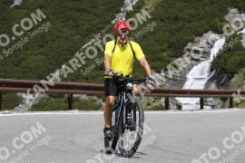 Photo #3190967 | 22-06-2023 11:05 | Passo Dello Stelvio - Waterfall curve BICYCLES
