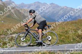 Foto #4155843 | 04-09-2023 13:34 | Passo Dello Stelvio - die Spitze BICYCLES
