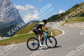 Photo #2500304 | 04-08-2022 12:02 | Gardena Pass BICYCLES