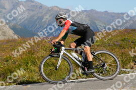 Foto #3807851 | 11-08-2023 11:04 | Passo Dello Stelvio - die Spitze BICYCLES