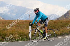 Foto #2677580 | 17-08-2022 10:03 | Passo Dello Stelvio - die Spitze BICYCLES