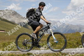 Foto #3677673 | 31-07-2023 13:12 | Passo Dello Stelvio - die Spitze BICYCLES