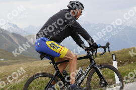 Photo #3108733 | 16-06-2023 11:45 | Passo Dello Stelvio - Peak BICYCLES