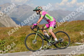 Foto #3985003 | 20-08-2023 13:57 | Passo Dello Stelvio - die Spitze BICYCLES