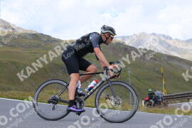 Photo #3894977 | 15-08-2023 11:43 | Passo Dello Stelvio - Peak BICYCLES
