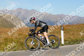 Photo #2732239 | 24-08-2022 13:16 | Passo Dello Stelvio - Peak BICYCLES