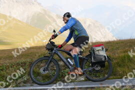 Foto #4061900 | 25-08-2023 10:34 | Passo Dello Stelvio - die Spitze BICYCLES