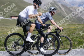 Photo #3237865 | 26-06-2023 11:17 | Passo Dello Stelvio - Peak BICYCLES