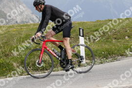 Photo #3252984 | 27-06-2023 12:07 | Passo Dello Stelvio - Peak BICYCLES