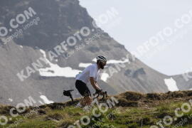 Photo #3176105 | 20-06-2023 10:32 | Passo Dello Stelvio - Peak BICYCLES