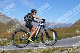 Foto #2732911 | 24-08-2022 13:37 | Passo Dello Stelvio - die Spitze BICYCLES