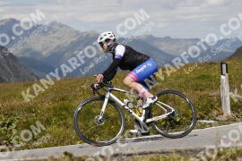 Foto #3681244 | 31-07-2023 13:55 | Passo Dello Stelvio - die Spitze BICYCLES