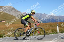 Photo #2697409 | 21-08-2022 11:15 | Passo Dello Stelvio - Peak BICYCLES