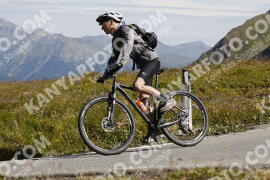 Foto #3672830 | 31-07-2023 10:32 | Passo Dello Stelvio - die Spitze BICYCLES
