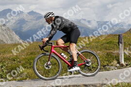 Photo #3619576 | 29-07-2023 11:14 | Passo Dello Stelvio - Peak BICYCLES