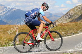 Photo #2755055 | 26-08-2022 13:13 | Passo Dello Stelvio - Peak BICYCLES