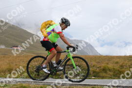 Photo #4265332 | 16-09-2023 13:06 | Passo Dello Stelvio - Peak BICYCLES